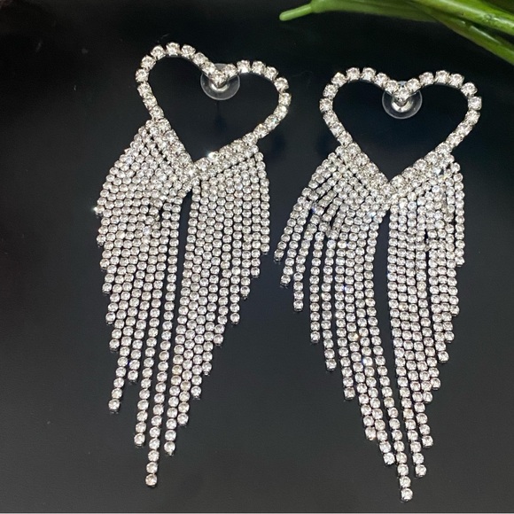Unsigned Silver-tone Heart Fringe Tassel Bling Rhinestones Drop Earrings 25g. - Picture 1 of 13